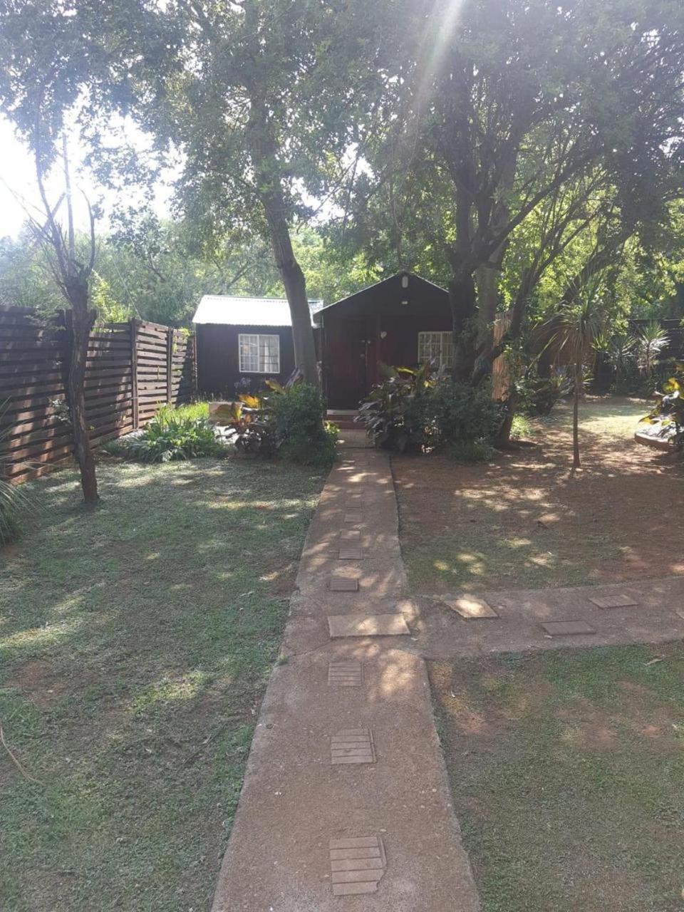 Chalet 1 Camping Style At Cynthias Country Hartbeespoort Exterior foto